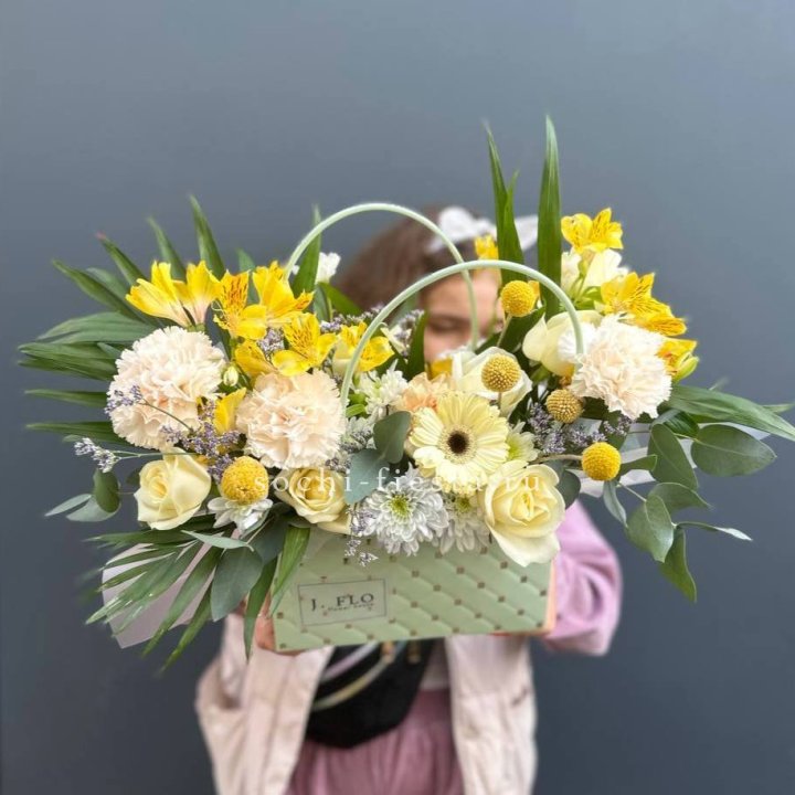 Сумочка с розами "Эпиа" в Рязани