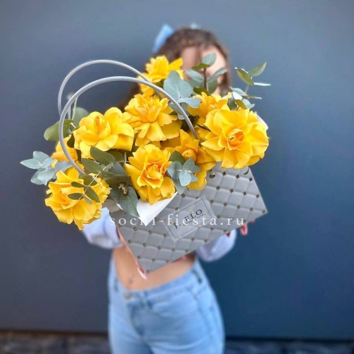 Сумочка с розами "Эдель" в Рязани