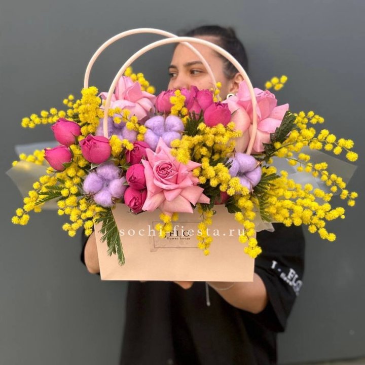 Сумочка мимозы и роз "Примавера" в Рязани