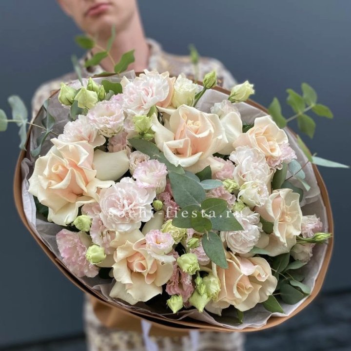  Букет кремовых роз "Мокко" в Рязани