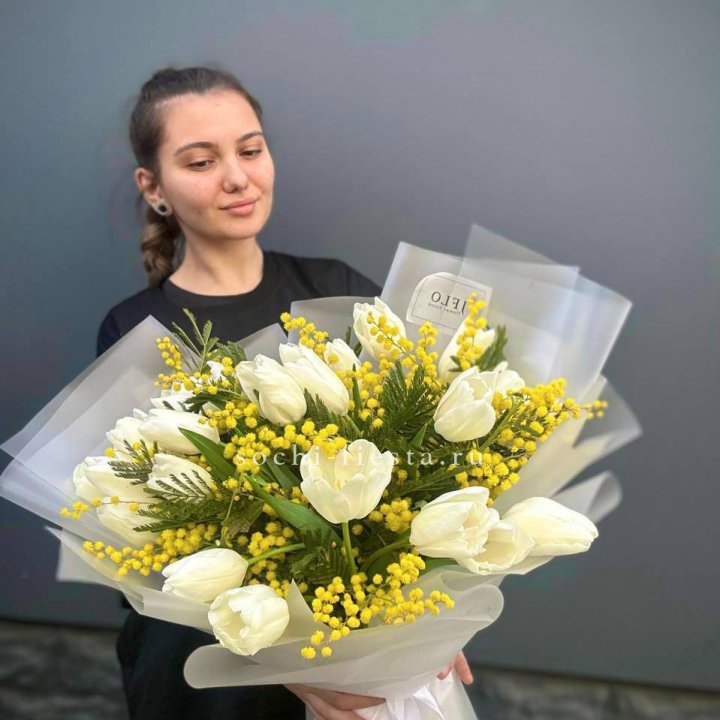 Букет тюльпанов и мимозы в Рязани