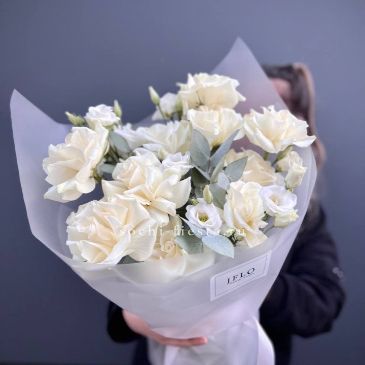 Букет французских роз и эустомы  в Рязани