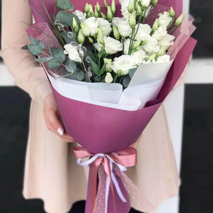 Эустомы с эвкалиптом в Рязани