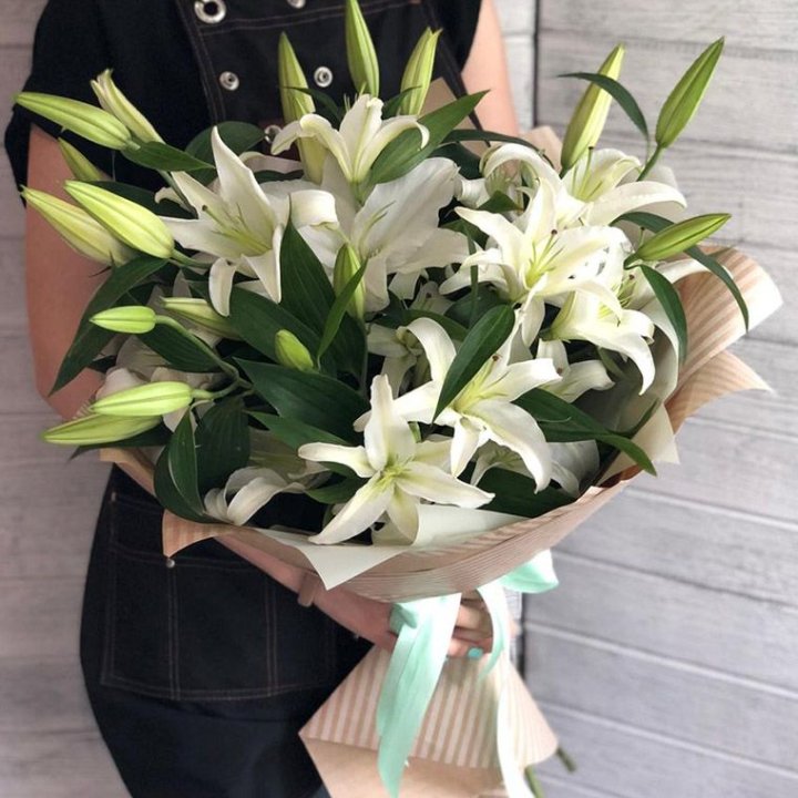 Букет белых лилий в Рязани