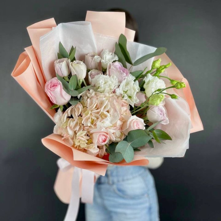 Букет с гортензией "Клодс" в Рязани