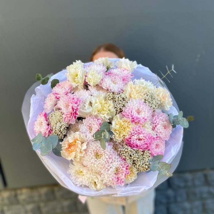 Букет из стойких цветов  в Рязани