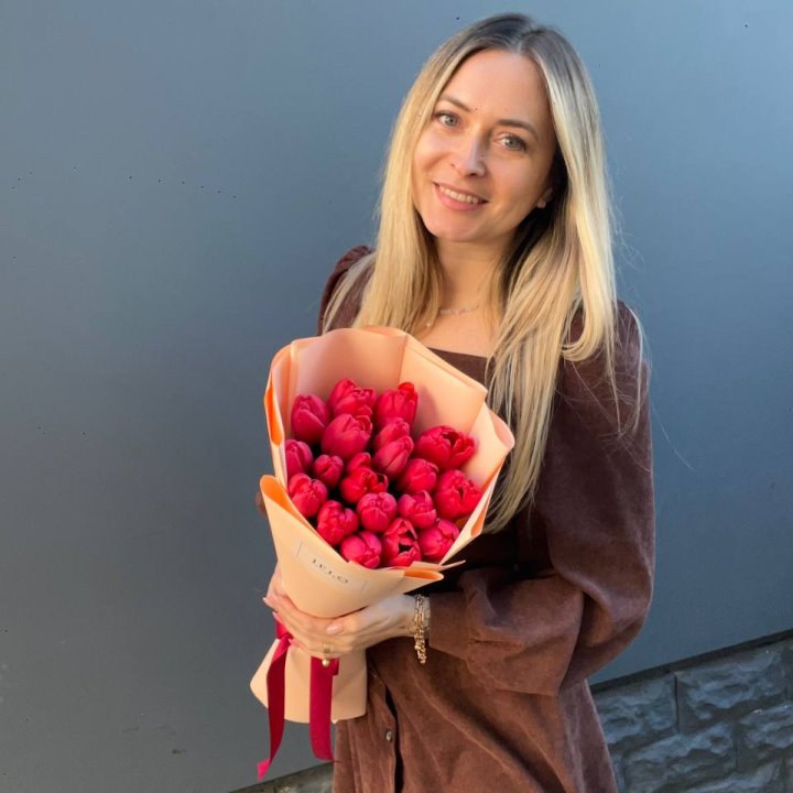  19 красных тюльпанов в Рязани