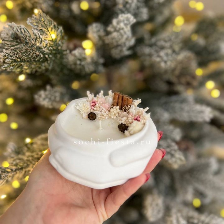 Свеча ароматическая в гипсе Руки с корицей в Рязани