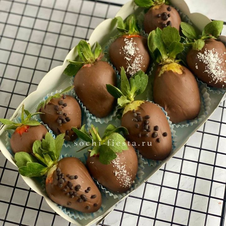 Клубника в шоколаде 10 ягод в Рязани