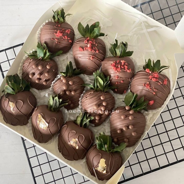 Клубника в шоколаде 12 ягод в Рязани
