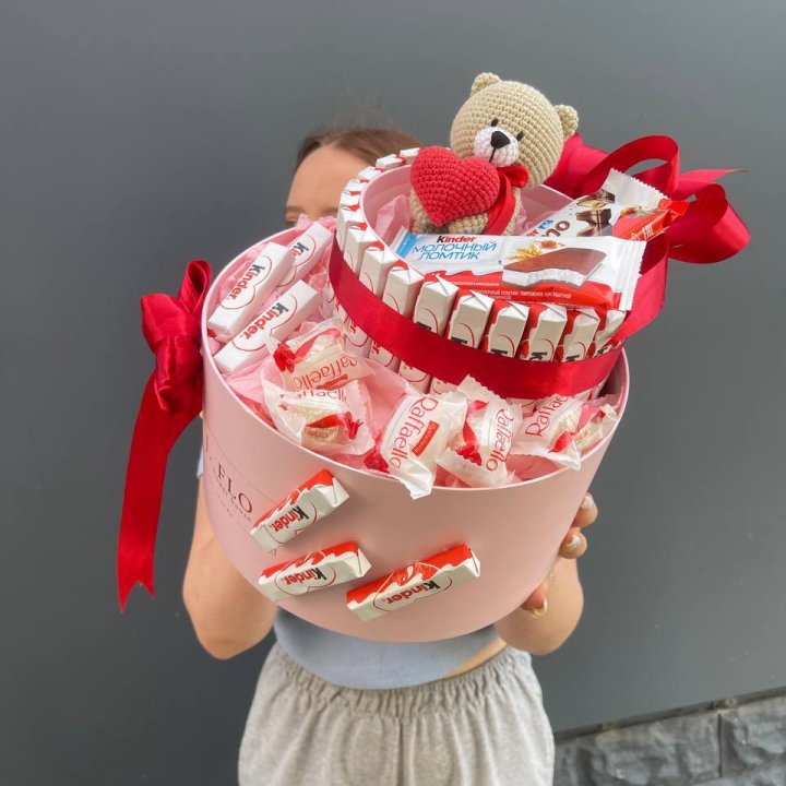 Бокс киндерами и раффаэлло 2 в Рязани