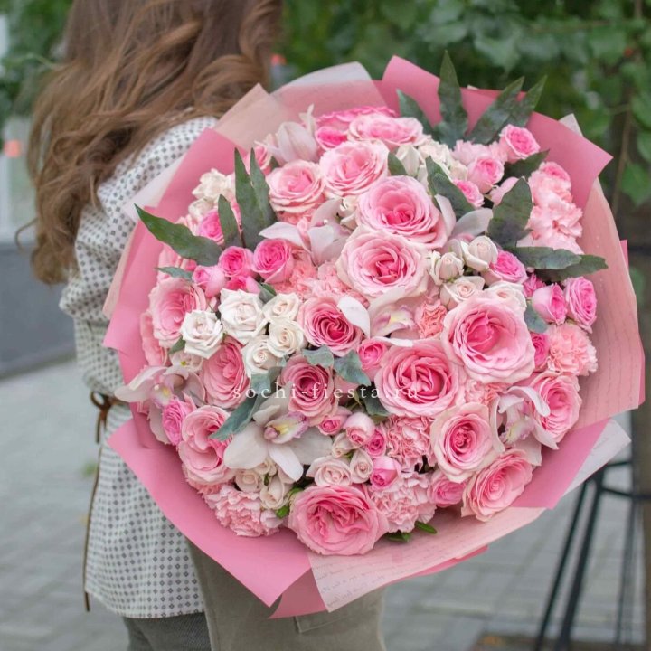 Дизайнерский букет "Барби" в Рязани