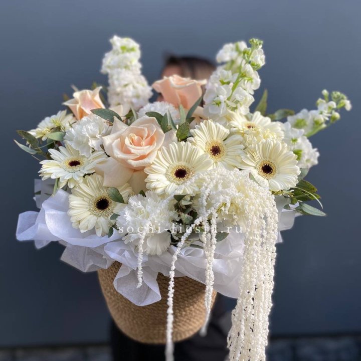 Цветы в джутовом кашпо "Валери" в Рязани
