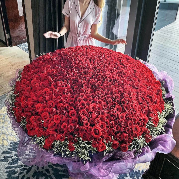 1001 роза в Рязани