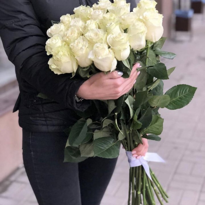 Голландские розы белые в Рязани