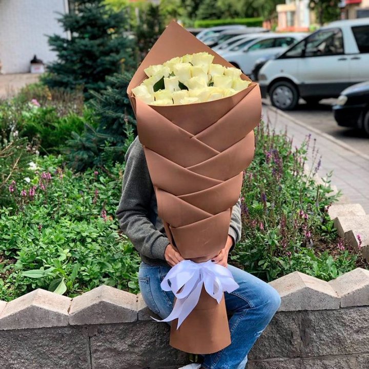 Голландские розы белые "Рыбка" в Рязани