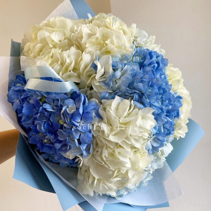Букет гортензий "Голубая лаза" в Рязани