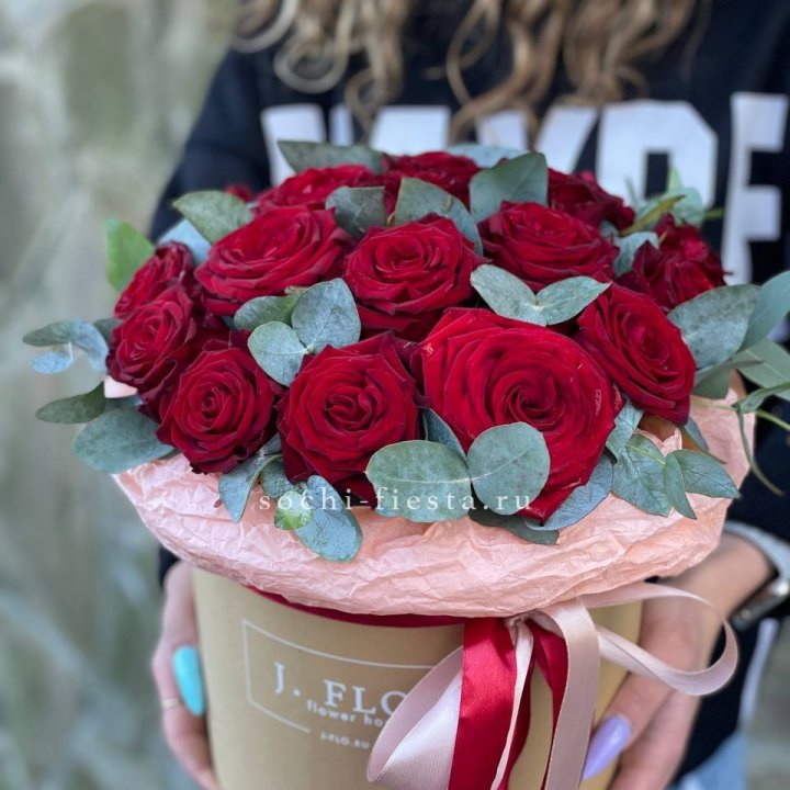 21 Красная роза в боксе №1 в Рязани