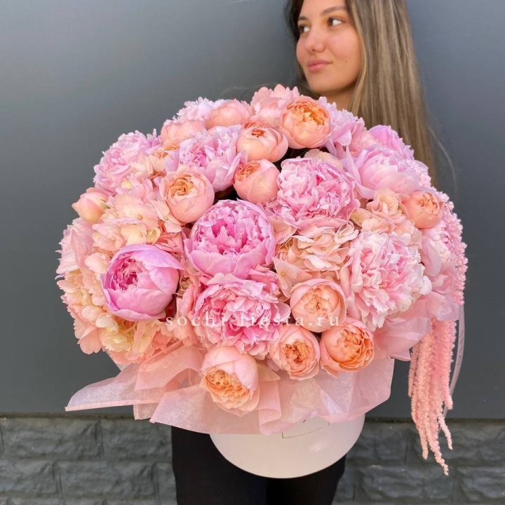 Коробка с пионами "Дабл фловер" в Рязани