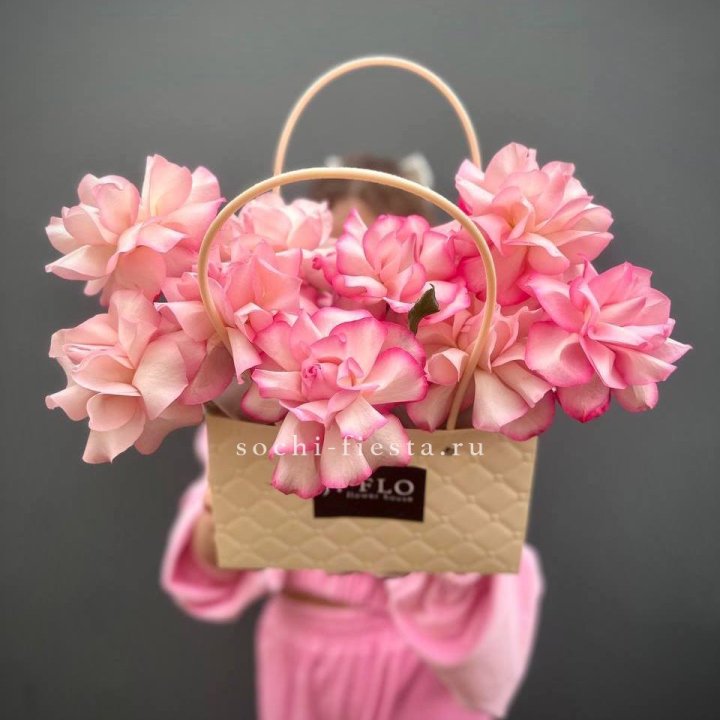 Сумочка розовых роз Венди в Рязани