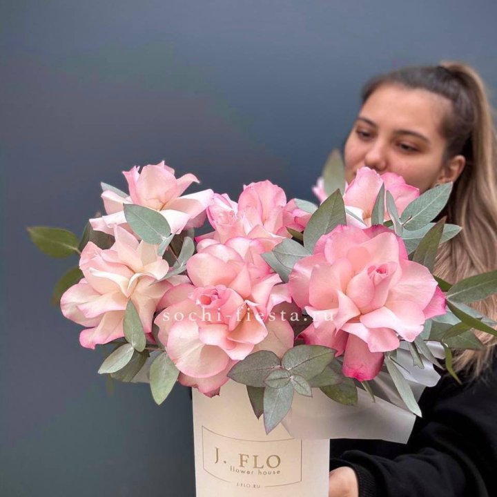 7 Французских роз в боксе в Рязани