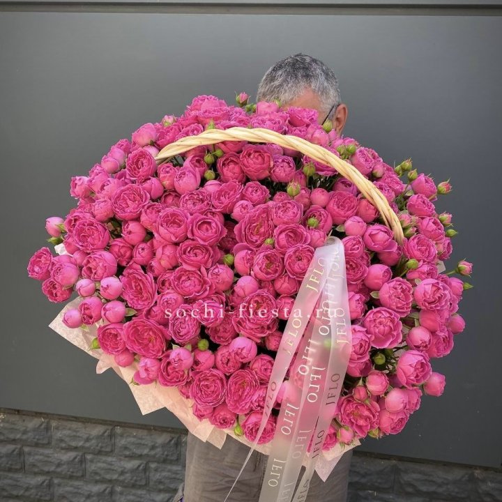 Корзина роз Мисти Баблс 151 в Рязани