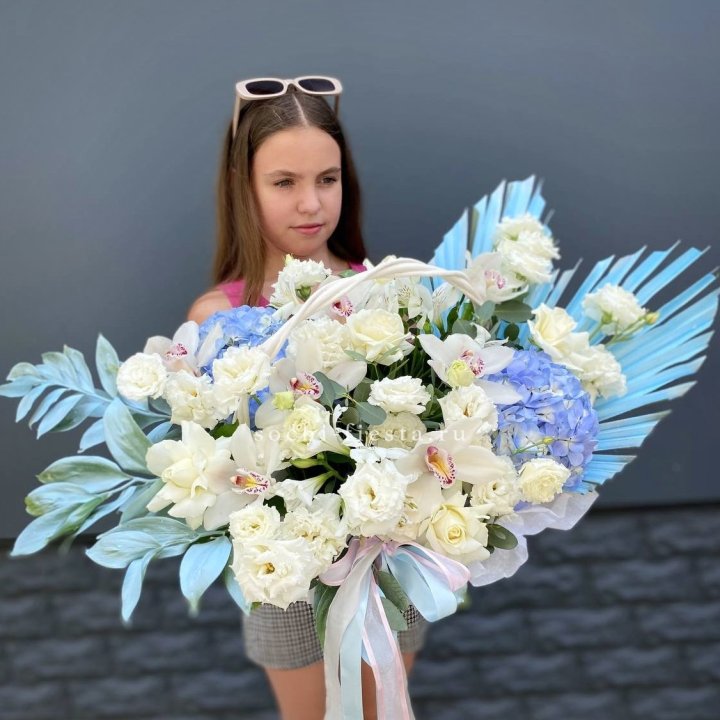 Цветочная корзина "Блю винч" в Рязани