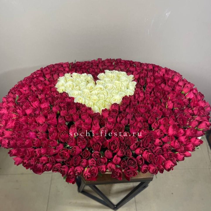 501 роза в корзине в Рязани