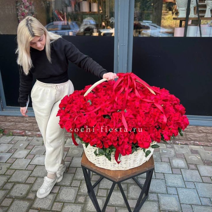 201 французская красная роза в Рязани