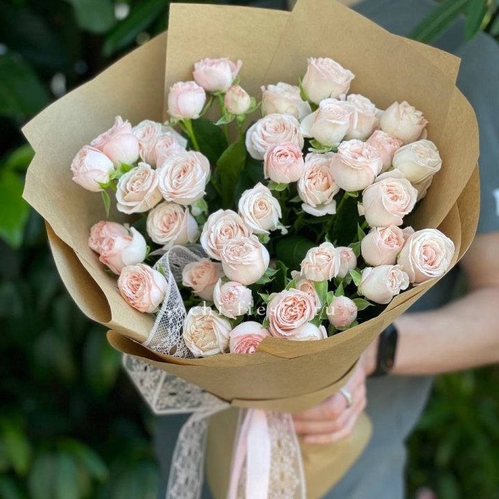 Кустовые розы букет №1 в Рязани