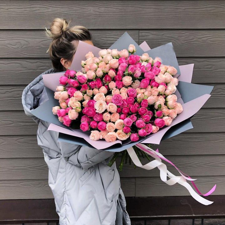 55 роз микс кустовых в Рязани