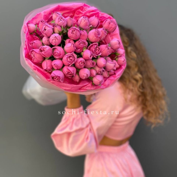 Букет из пионовидных роз  в Рязани