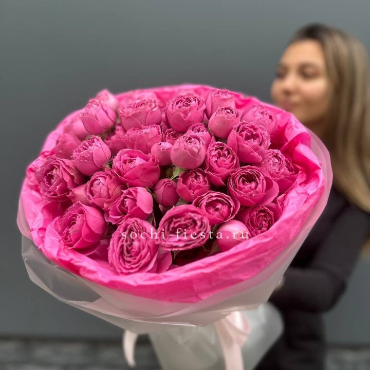 Букет из пионовидных роз  в Рязани