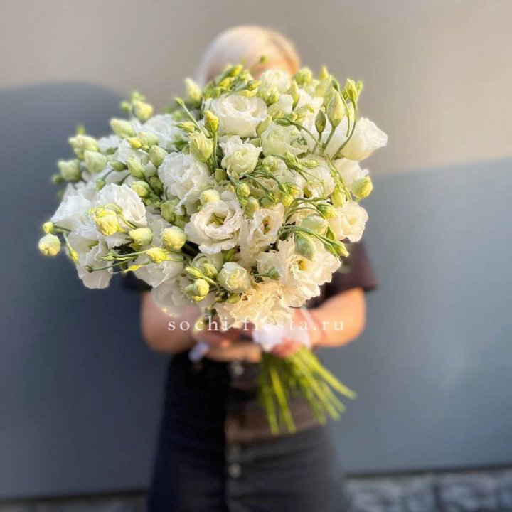 Букет эустом под ленту  в Рязани