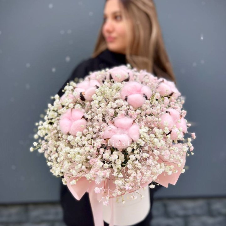 Гипсофилы с хлопком в шляпной коробке в Рязани