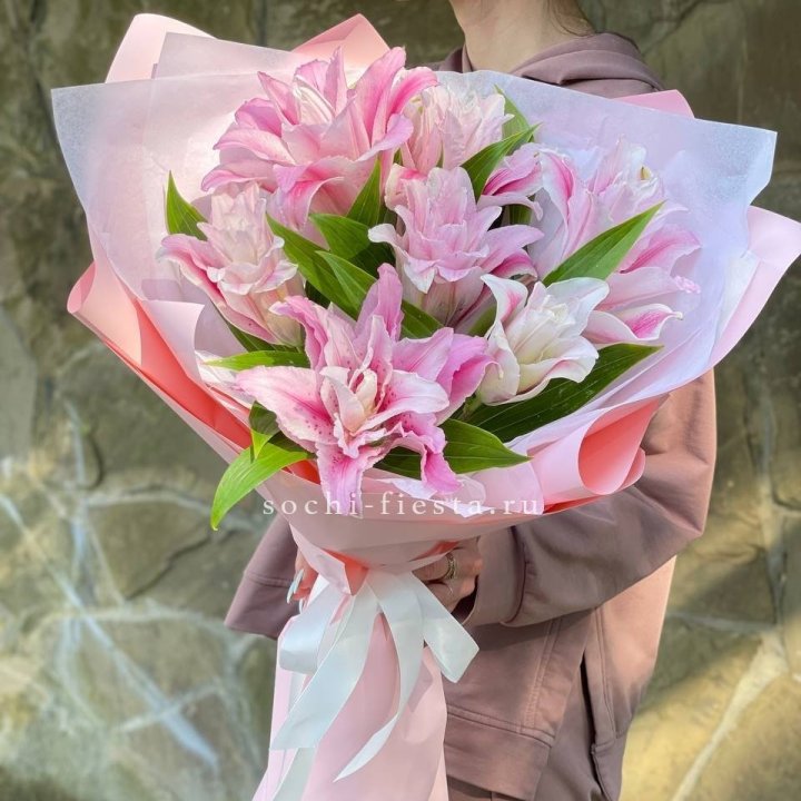 Букет пионовидных лилий №2 в Рязани