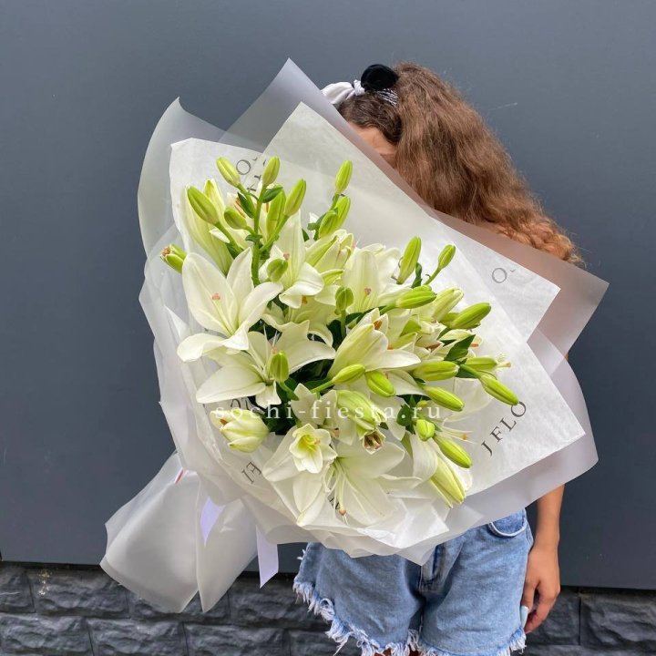 Букет  лилий "Воздушный"  в Рязани