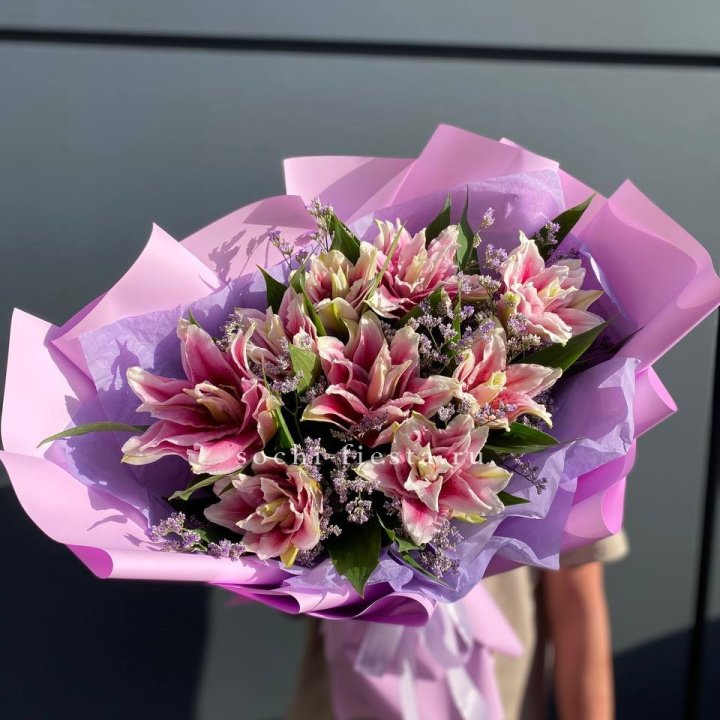 Букет пионовидных лилий №4 в Рязани