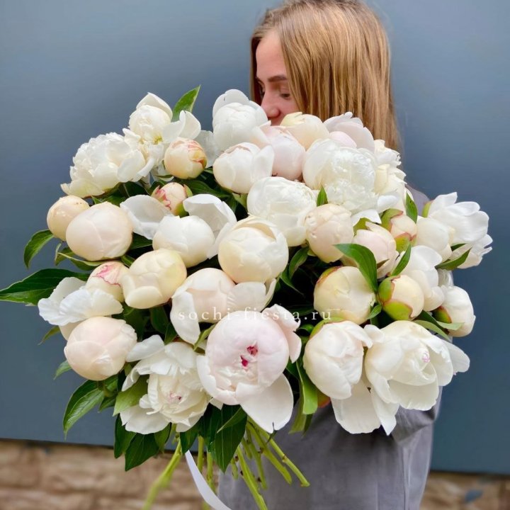 Охапка пионов в Рязани