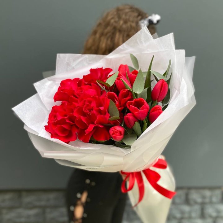 Дуо тюльпаны и розы в Рязани