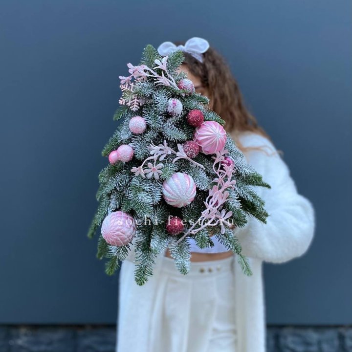 Новогодняя елочка "Розе" в Рязани