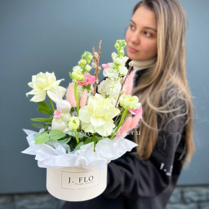 Цветочный бокс "Пасхальная композиция" в Рязани