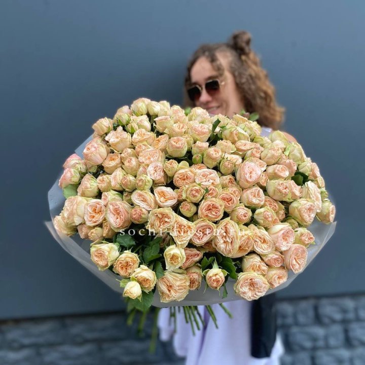 51 пионовидная роза в Рязани