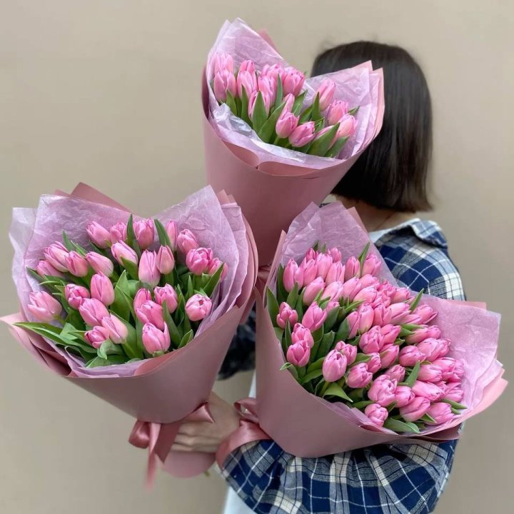 Букет розовых тюльпанов в Рязани