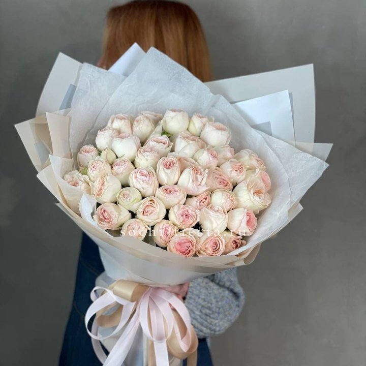 Букет пионовидных роз Пур лав в Рязани