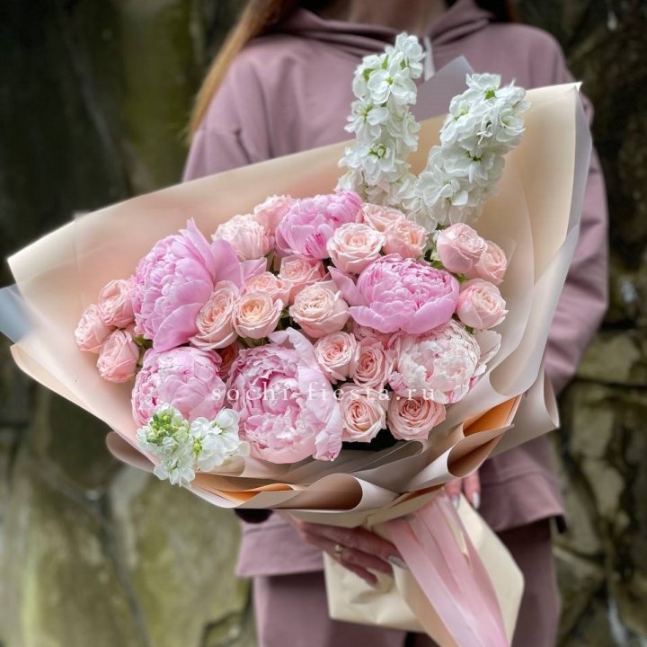 Букет с пионами №1 в Рязани