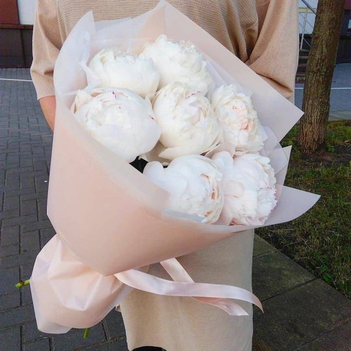 Букет белых пионов в Рязани