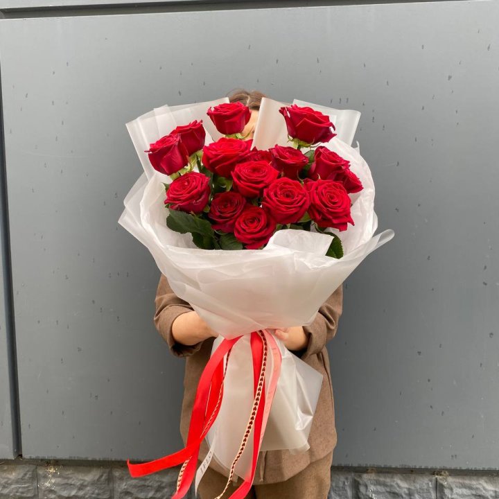 15 высоких роз  в Рязани