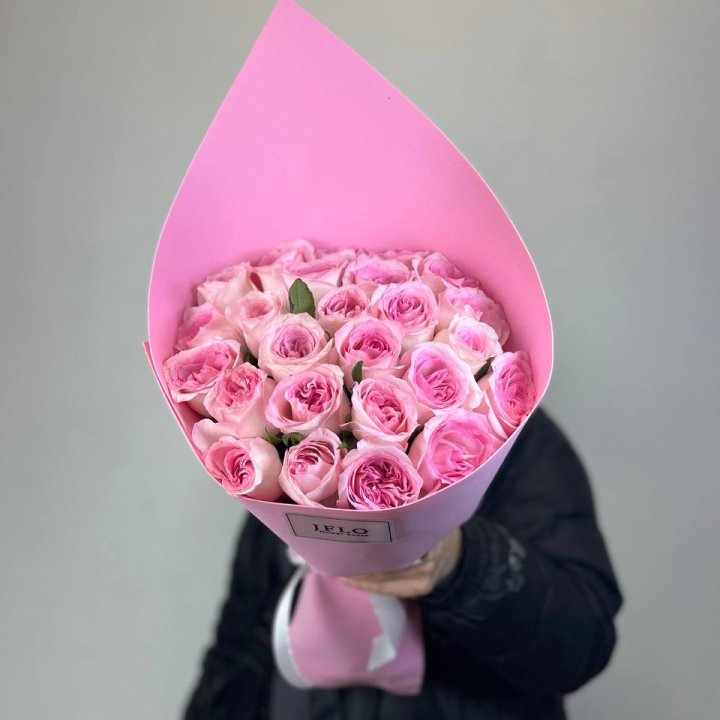 25 нежных роз в Рязани