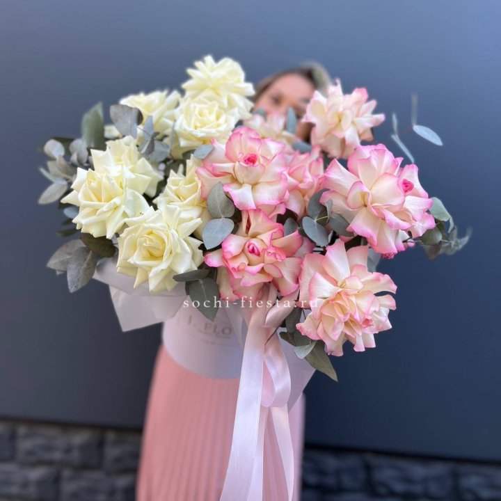 15 Французских роз в боксе в Рязани